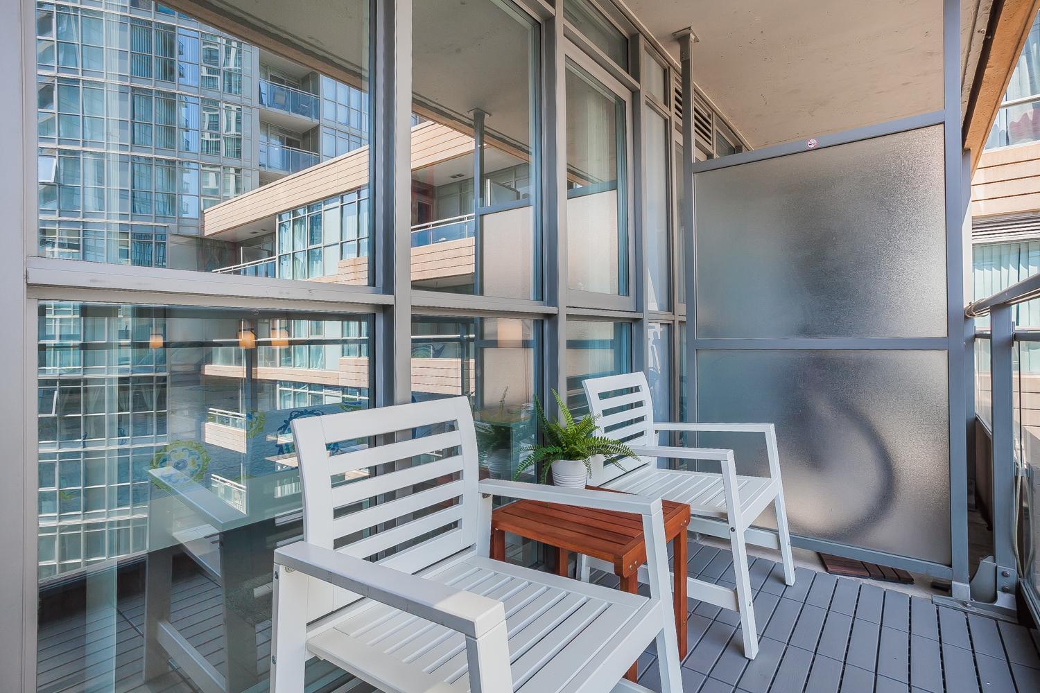 Cozy 2Br Close To Cn Tower & Harbourfront Toronto Exterior photo